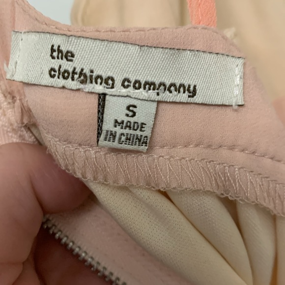 Women’s long flowy prom or fancy dress to wedding - Picture 7 of 9